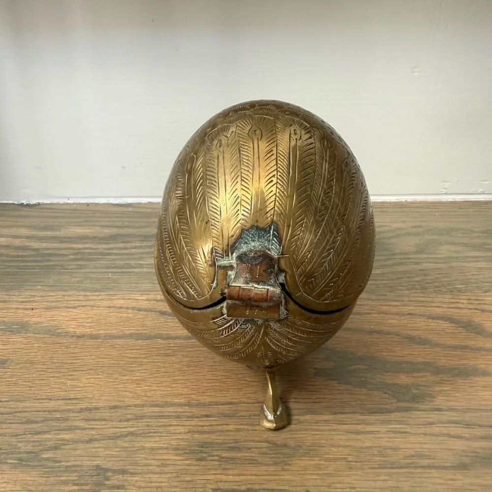 Vintage made in India brass peacock hinged trinket /ashtray